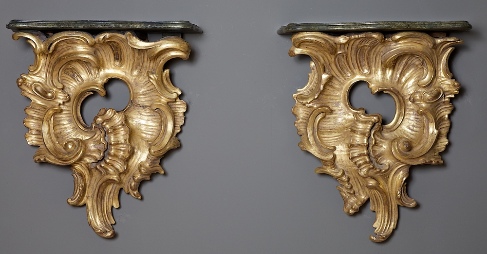 Paar Rokoko-Konsolen