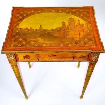 Small Salon Table "Malle