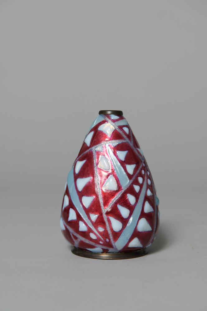 Louis Vase