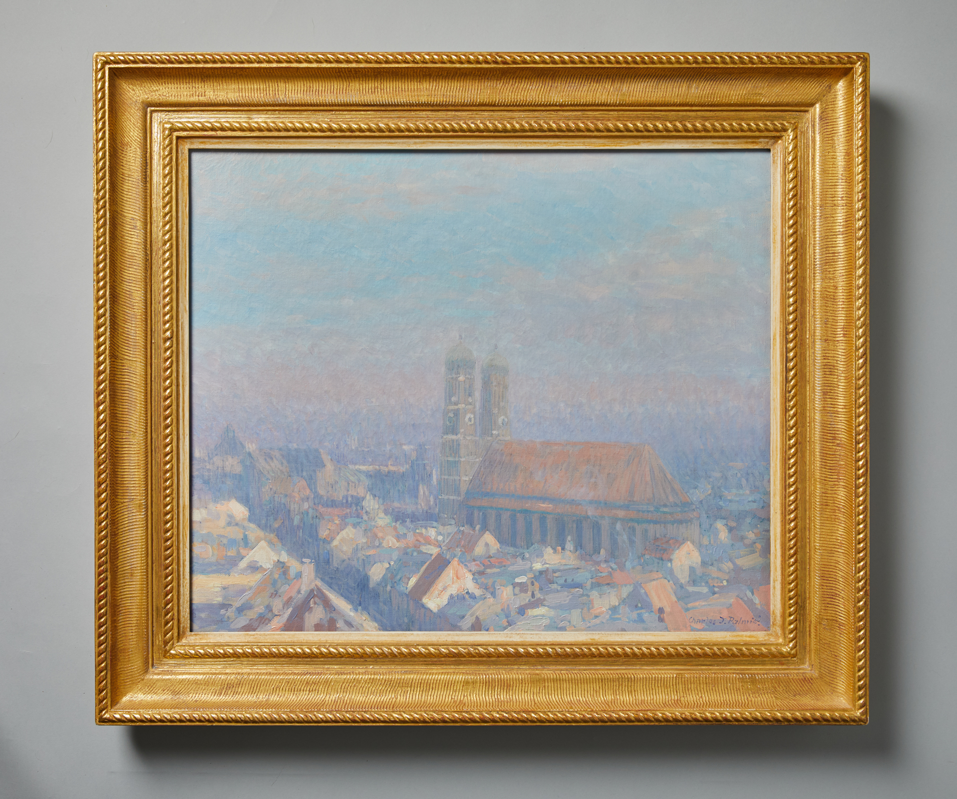 Morning view over the roofs of the Liebfrauenkirche in Munich