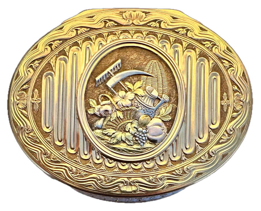 Oval gold snuffbox from the reign of Louis XV