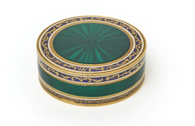 Snuffbox